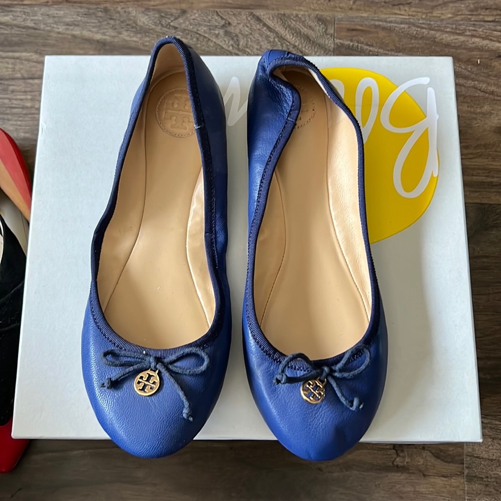 Tory Burch Blue Flats Size 9.5
